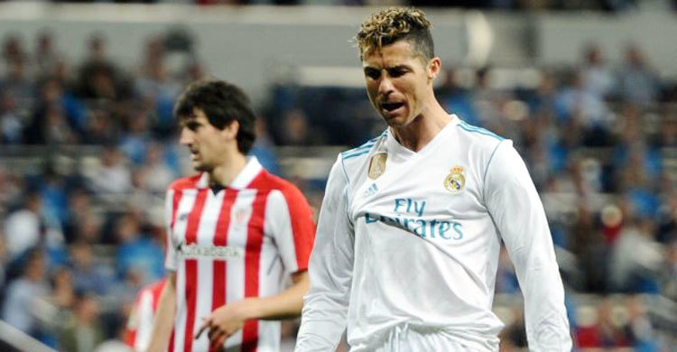 রোনালদোর গোলে হার এড়ালো রিয়াল