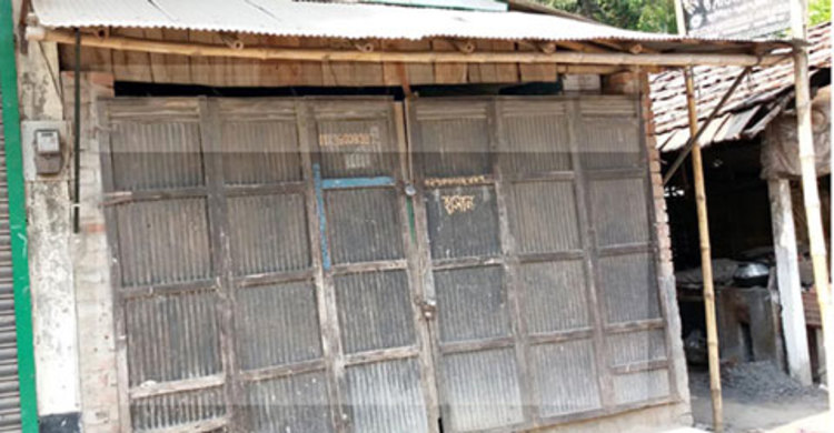 এতিমখানায় জমি দান করে মামলা খেলেন দাতা