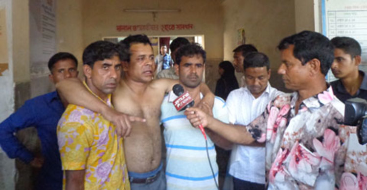 দরজা-জানালা বন্ধ করে অধ্যক্ষকে পেটালেন আ.লীগ নেতা