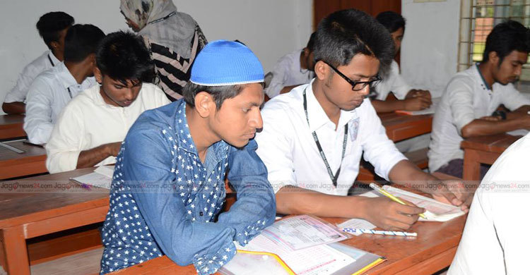 থেমে নেই সেই সিয়াম