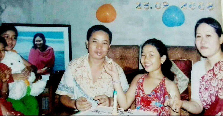 বাবা ফিরে কি আসা যায় না?