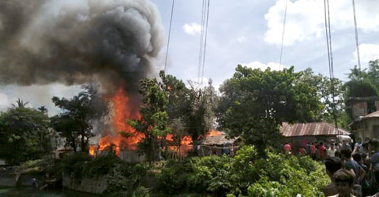 আলীকদমে ১৭ বসতঘর ভস্মীভূত