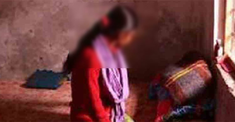 মা নিয়ে যেত খদ্দরের কাছে, বাবা করতো মারধর