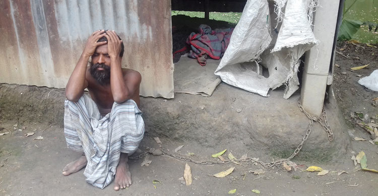 ভালোবেসে ২০ বছর শিকলবন্দি বাবুল