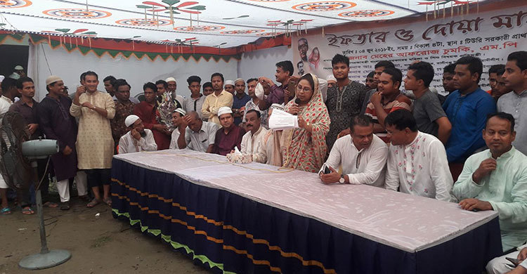 দেশে নৌকা মার্কার বিকল্প থাকবে না : চুমকি