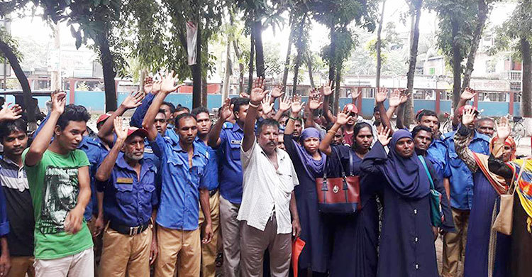 অফিস থেকে গ্রাম পুলিশদের বের করে দিলেন ইউএনও