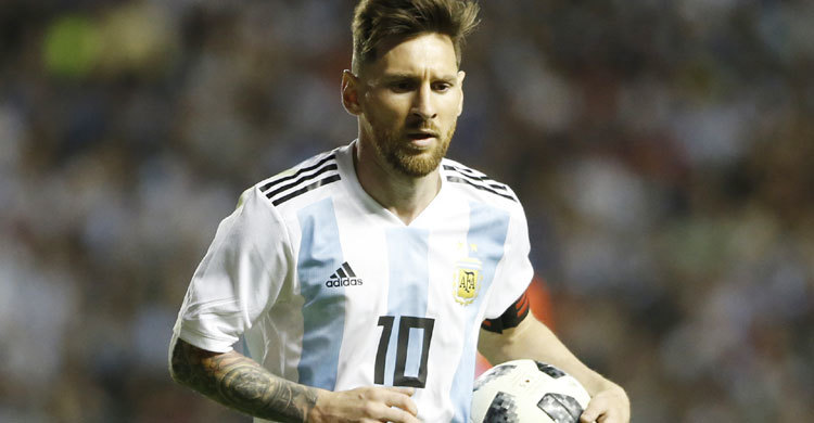 Fans should burn Messi photos, shirts: Palestine FA chief