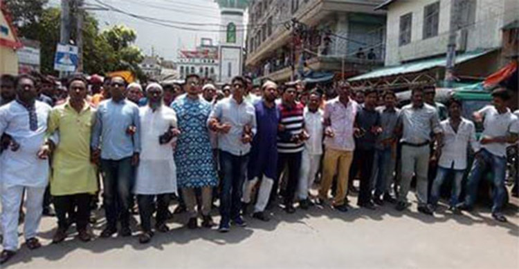 নারায়ণগঞ্জে স্বেচ্ছাসেবক দলের সঙ্গে পুলিশের সংঘর্ষ, আটক ৫