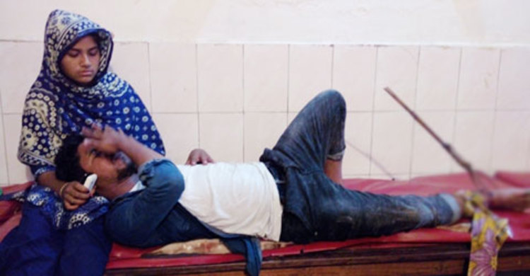 নরসিংদীতে আ.লীগের দু’গ্রুপের সংঘর্ষে আহত ২০