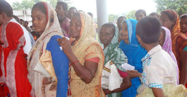 নীলফামারীতে ভিজিএফ চাল পাবে প্রায় ৪ লাখ পরিবার