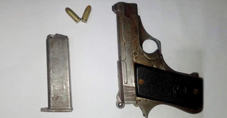 ব্রাহ্মণবাড়িয়ায় অস্ত্রসহ ৩ ছাত্রলীগ নেতাকর্মী আটক