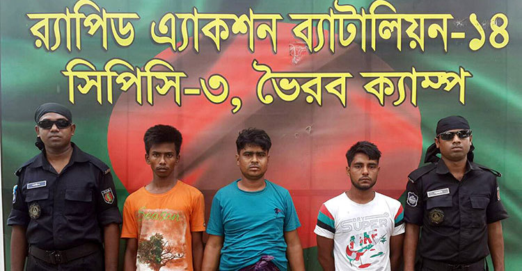 বাঞ্ছারামপুরে মাদকসহ আটক ৩