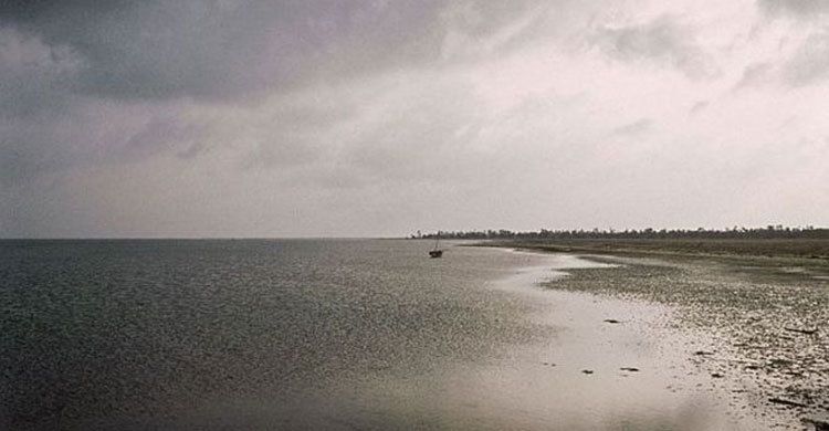 48 migrants killed in Tunisia boat capsize