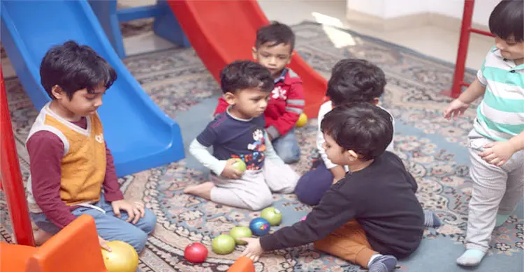 লাইসেন্সহীন শিশু দিবাযত্ন কেন্দ্র পরিচালনায় জেল-জরিমানা আসছে