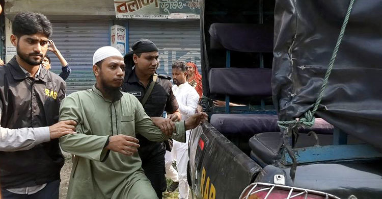 বরগুনায় সন্দেহভাজন ব্যবসায়ী আটক