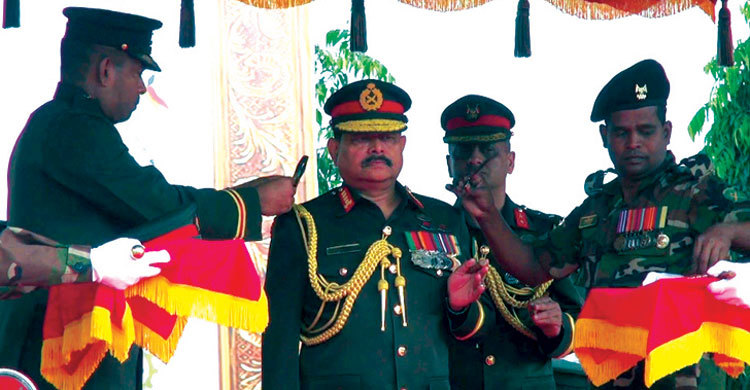 ‘কর্নেল কমান্ড্যান্ট’ হিসেবে অভিষিক্ত সেনাপ্রধান