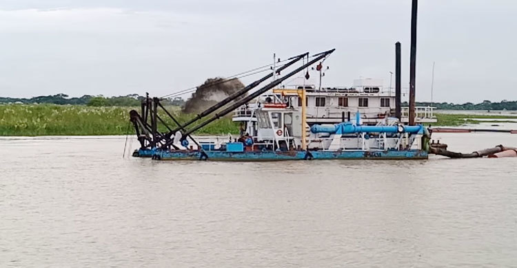 কাঁঠালবাড়ী-শিমুলিয়া নৌ রুটে ফেরি চলাচল বন্ধ