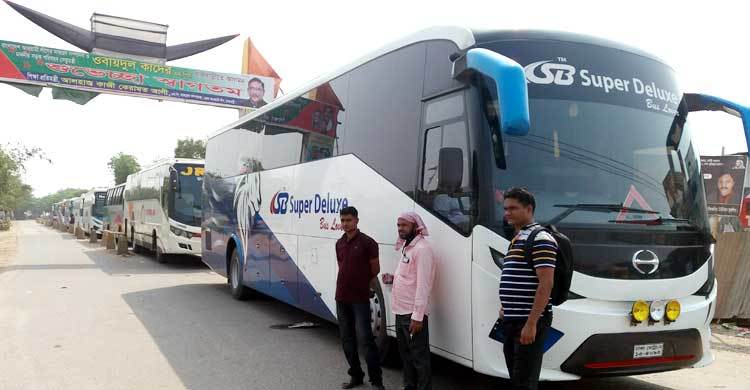 দৌলতদিয়ায় নদী পারের অপেক্ষায় ৪ শতাধিক যান