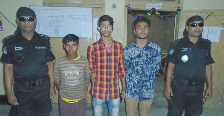 জিনের বাদশা প্রতারক চক্রের দুই সদস্যসহ গ্রেফতার তিন