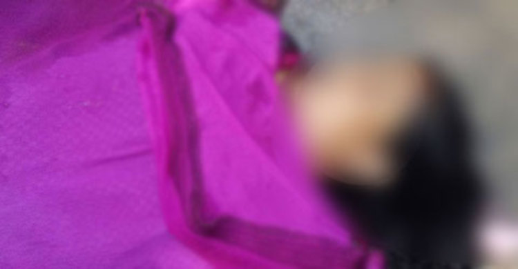 রাতে দেখা করতে এলেন স্বামী, সকালে মিলল স্ত্রীর বিবস্ত্র মরদেহ