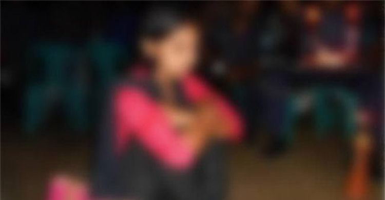 মা বললেন মেয়ের পেট ফাঁপা, ডাক্তার বললেন গর্ভবতী