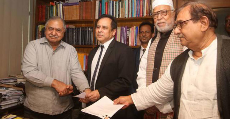 হবিগঞ্জে মনোনয়ন জমা দিলেন কিবরিয়াপুত্র রেজা