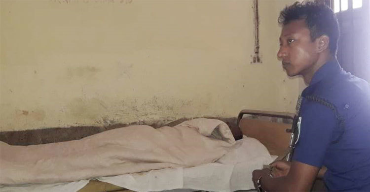 গুলিবিদ্ধ অবস্থায় মাদক ব্যবসায়ী গ্রেফতার