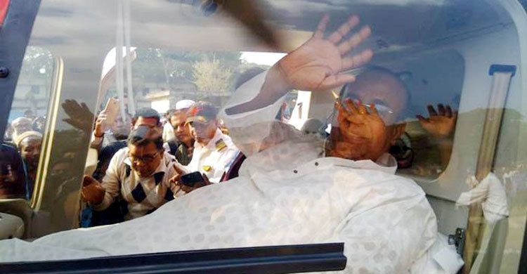 এয়ার অ্যাম্বুলেন্সে ঢাকায় আনা হলো কাজী সিরাজকে