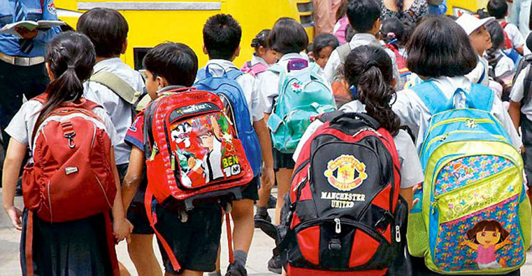 Delhi government limits weight of school bags till Class 10