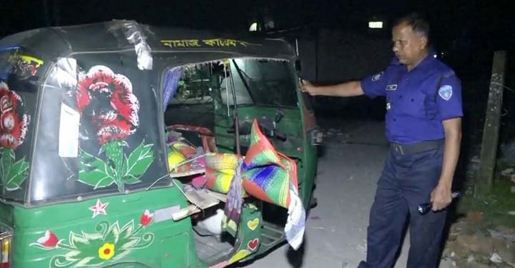 প্রেম করে বিয়ে, লাশ হলেন লামিয়া