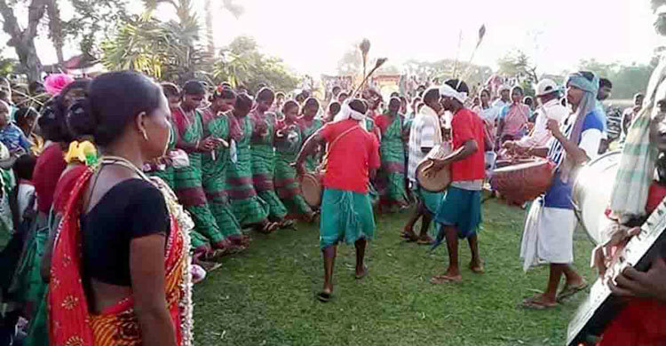 Naogaon-Adibasi-Karam-1