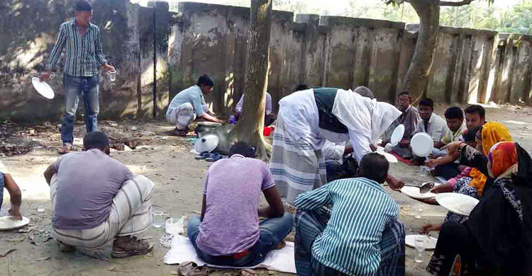 মামলার হাজিরা নাকি বনভোজন?