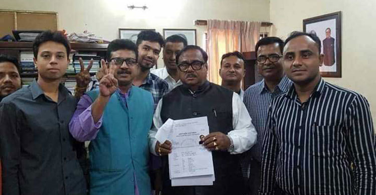 নওগাঁয় মনোনয়ন কিনেছেন ৩০ জন