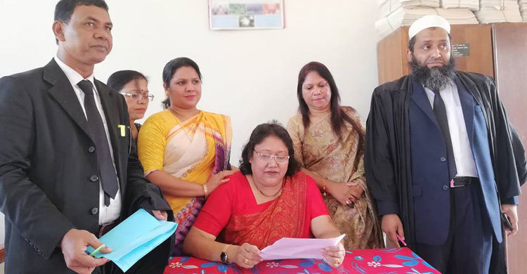 মইনুলের বিরুদ্ধে নেত্রকোণায় মানহানির মামলা