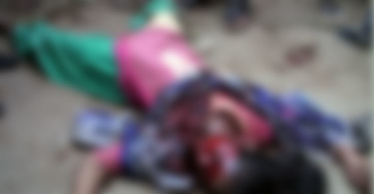 অনৈতিক কাজের অভিযোগে স্ত্রীকে ছুরিকাঘাতে হত্যা