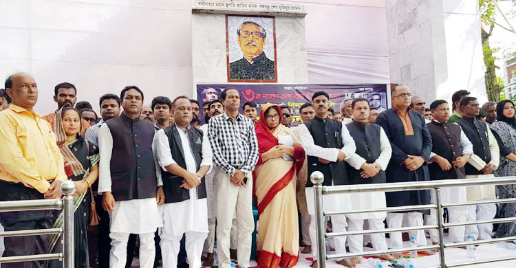 এক মঞ্চে ১১ প্রার্থী