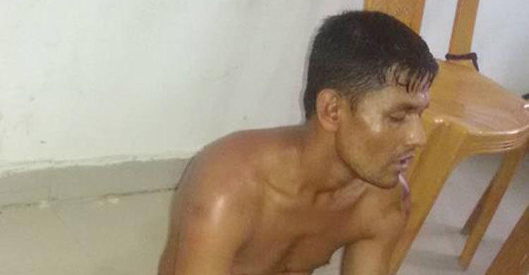 যুবককে অর্ধনগ্ন করে গণধোলাই