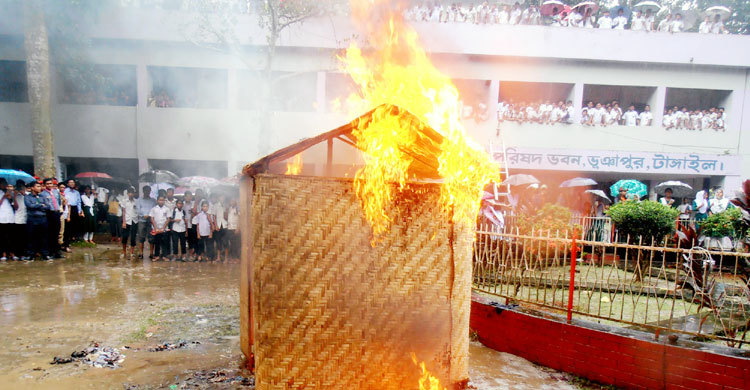 দুর্যোগ মহড়া দিতে গিয়ে ৮ শিক্ষার্থী হাসপাতালে
