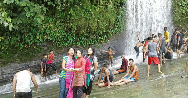 ‘পর্যটন স্পটের প্রচার বাড়লে বাড়বে বিদেশি পর্যটক’