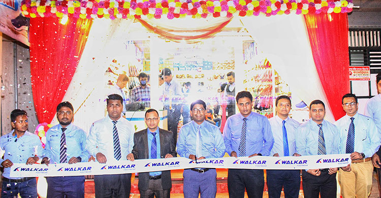মোহাম্মদপুরে ‘ওয়াকার’ ফুটওয়্যার এর শো-রুম চালু
