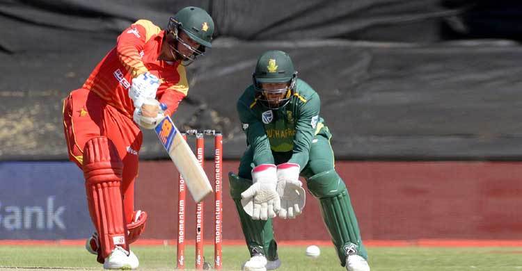 দক্ষিণ আফ্রিকাকে ২২৯ রানের লক্ষ্য দিয়েছে জিম্বাবুয়ে