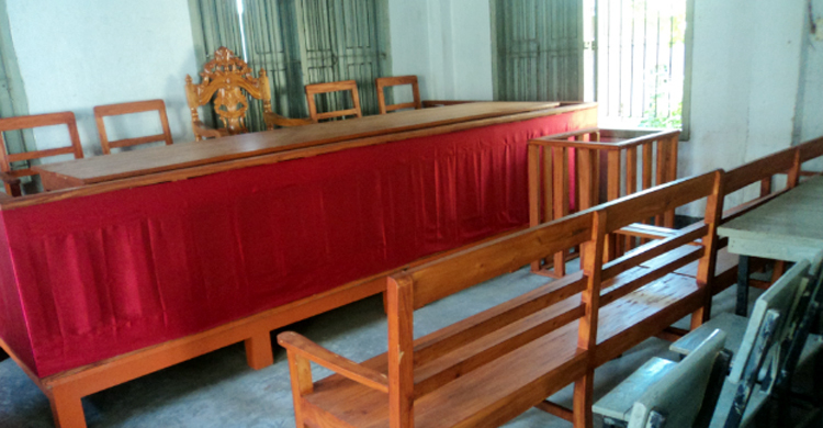 এজলাসে বসে গোপনে ভিডিও করছিলেন জসিম