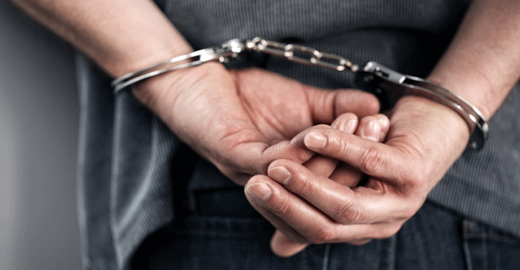 3 held for spreading rumours on Facebook