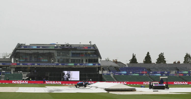 Bangladesh-Sri Lanka toss delayed by rain