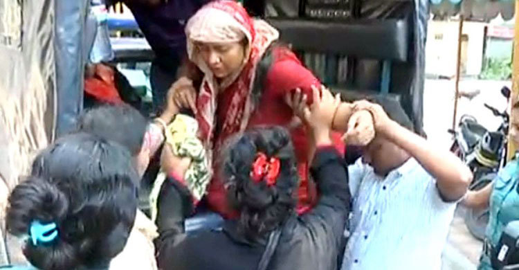 ঘরের ভেতর স্বামী খুন, স্ত্রী-শ্যালক আটক