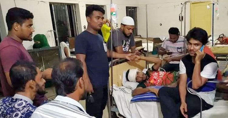 ফেসবুকে স্ট্যাটাস নিয়ে ছাত্রলীগের দুই নেতার মধ্যে সংঘর্ষ