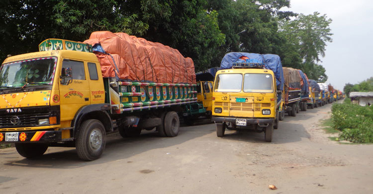 পেট্রাপোলে পণ্য পরীক্ষণের সিদ্ধান্ত স্থগিত