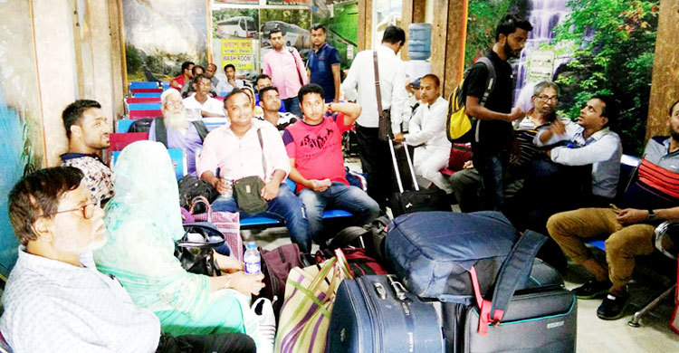 ১৪ জুন পর্যন্ত বাসের টিকিট নেই, মহাবিপাকে যাত্রীরা