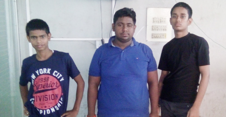 দেশে ফিরল ভারতে পাচার হওয়া তিন কিশোর