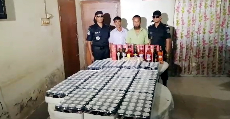 ভোলায় বিদেশি মদসহ দুইজন আটক